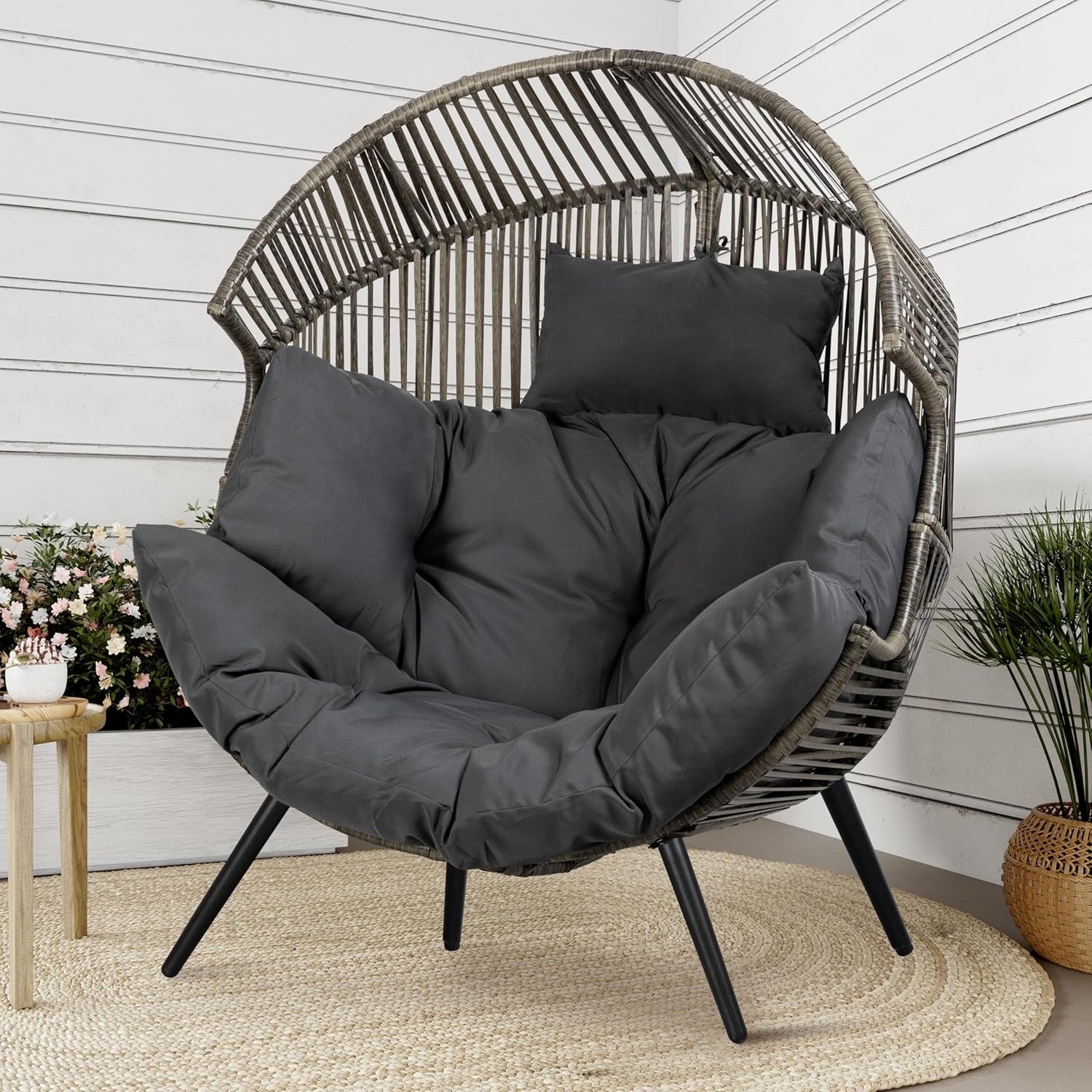 Vongrasig Outdoor Wicker Egg Chair | Oversized PE Rattan Patio Lounge Chair with Cushion (Black/Rattan)