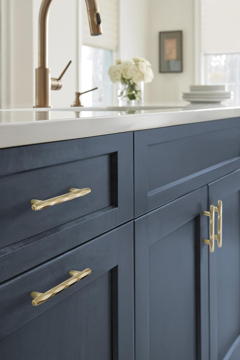 Amerock St. Vincent Cabinet Pull | Champagne Bronze 5-1/16" Drawer Handle