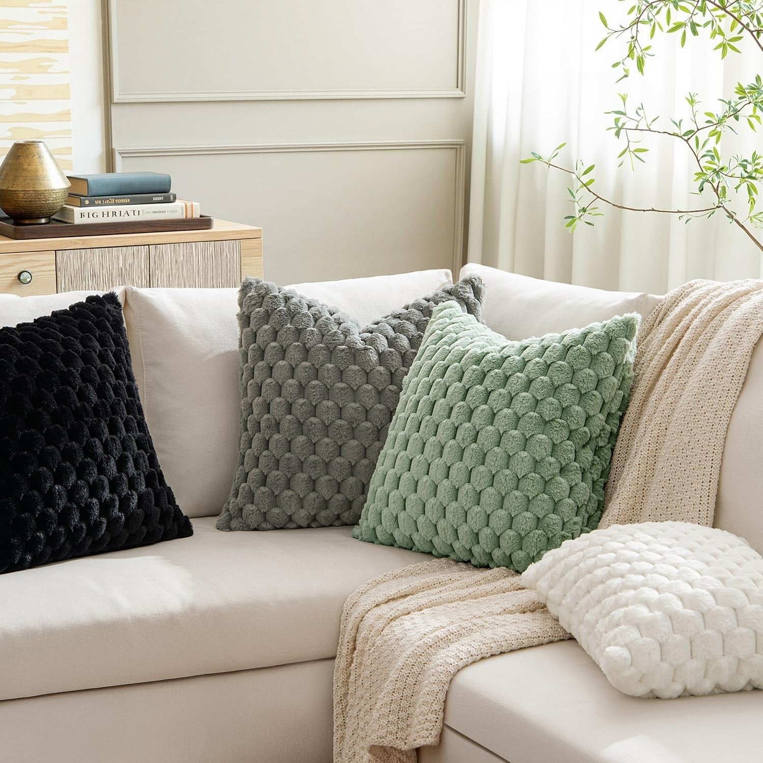 MIULEE Winter White Faux Fur Throw Pillow Covers (Set of 2) | 20×20 Cozy Plush Decorative Cushion Cases