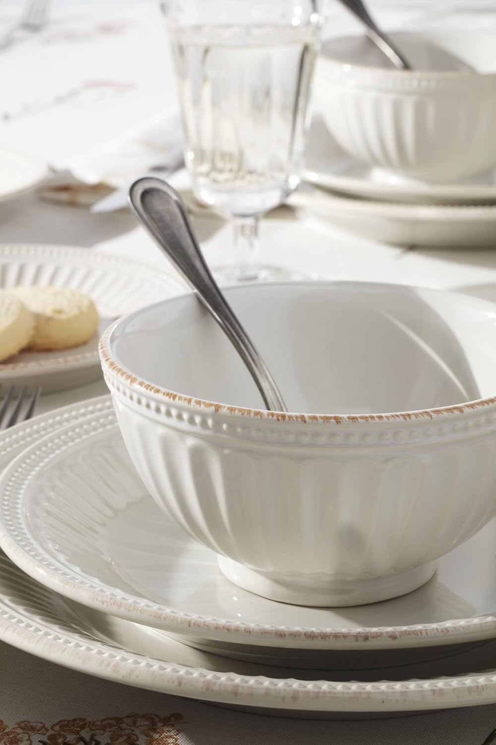Lenox French Perle Groove Dinnerware Set (24-Piece) | Elegant Service for 8 Tableware Collection