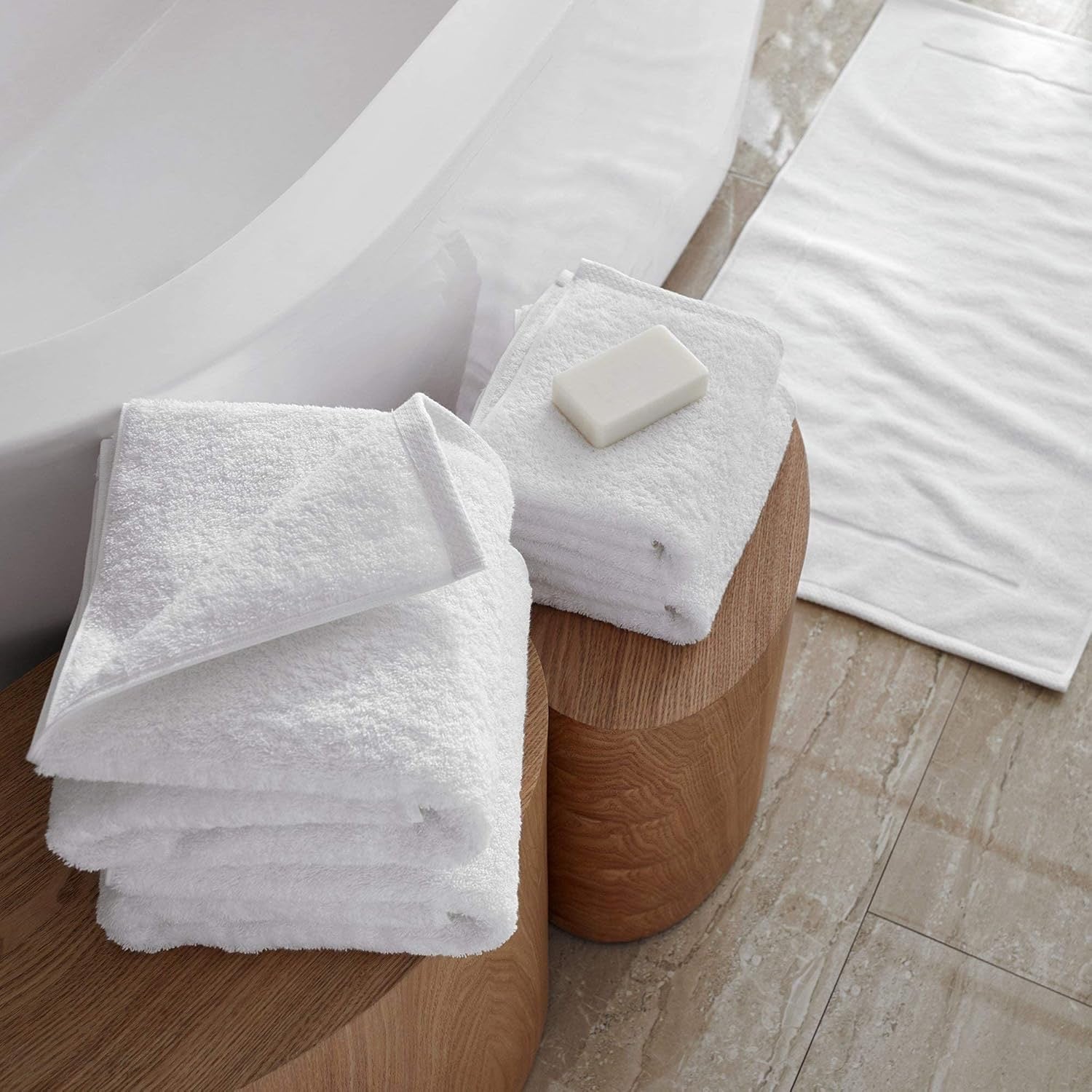 H by Frette Simple Border Bath Bundle | Luxury 100% Cotton Towels & Bath Mat Set