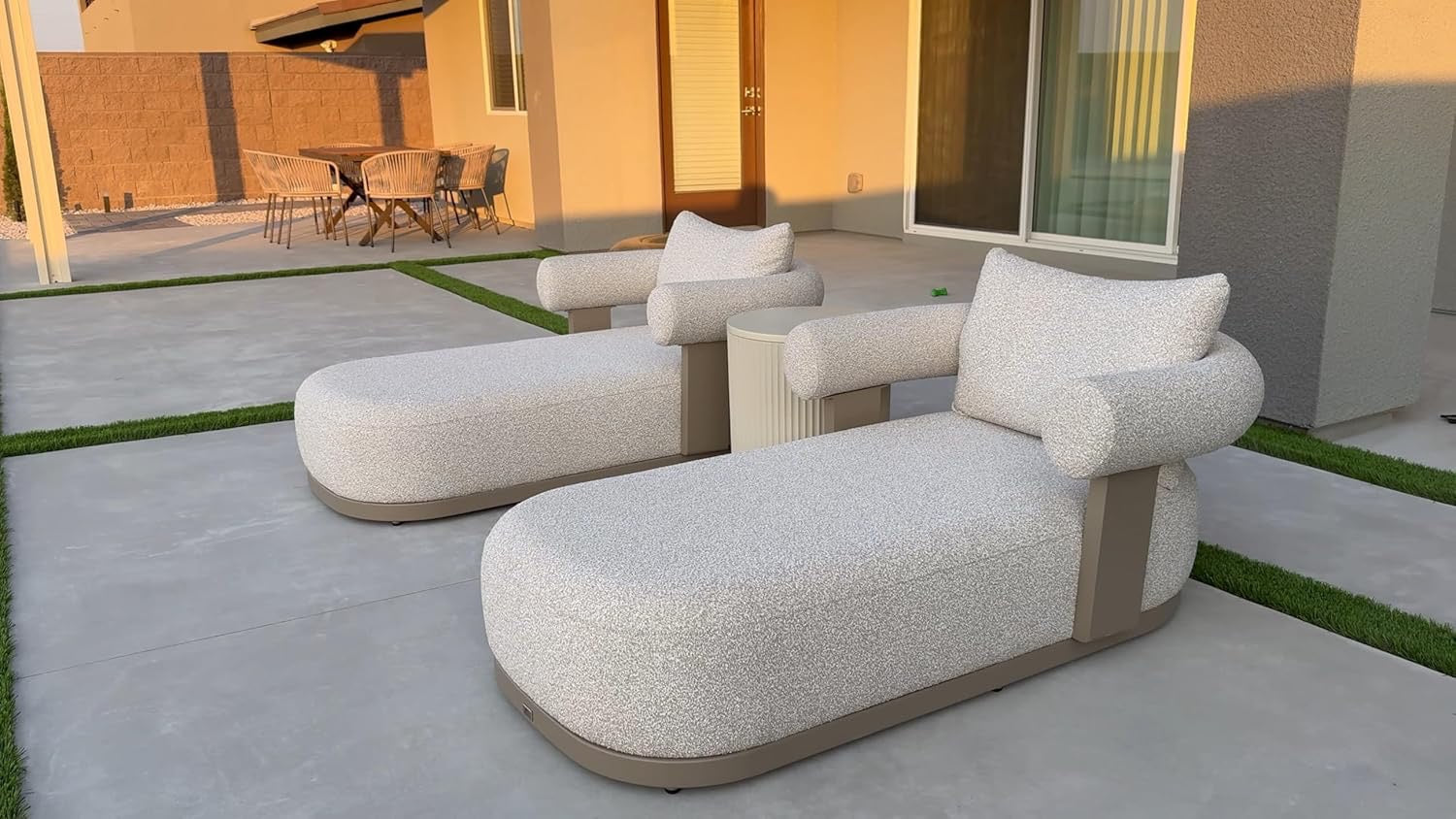 PURPLE LEAF Outdoor Chaise Lounge Chair | Modern Aluminum Patio Lounger with Lumbar Pillow