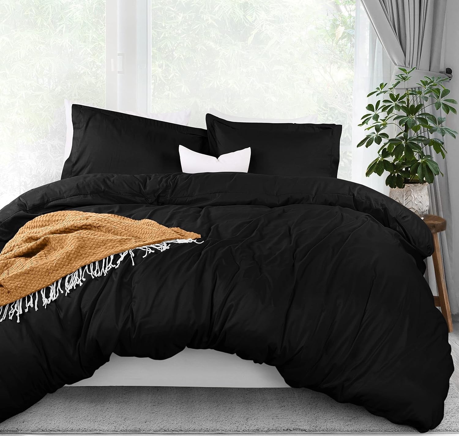 Utopia Bedding Full Size Duvet Cover Set (3-Piece) | Zipper Closure Comforter Cover with Pillow Shams – Black