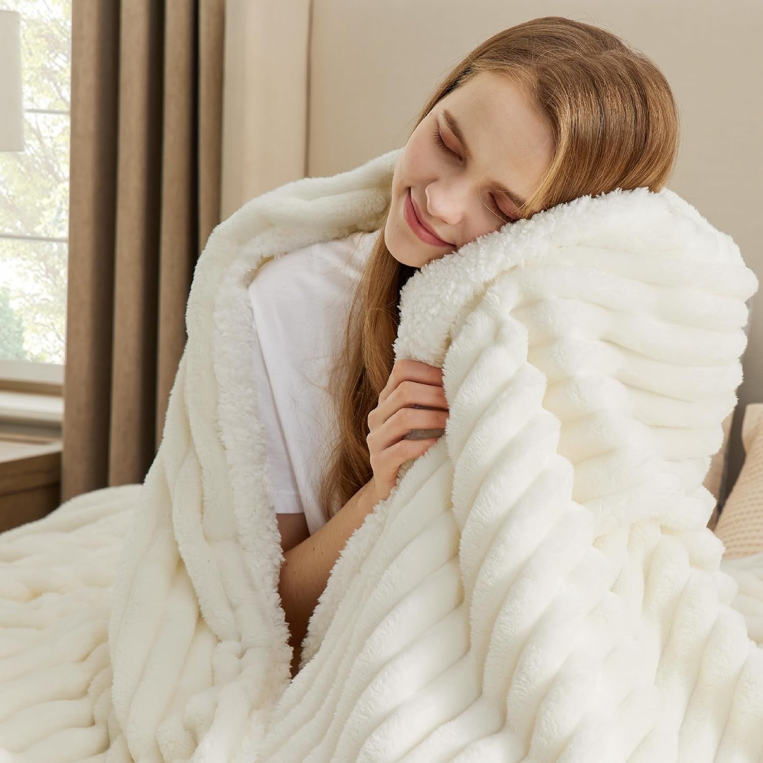 Bedsure Sherpa Throw Blanket | Plush White Fleece & Sherpa 50" x 60" Cozy Throw